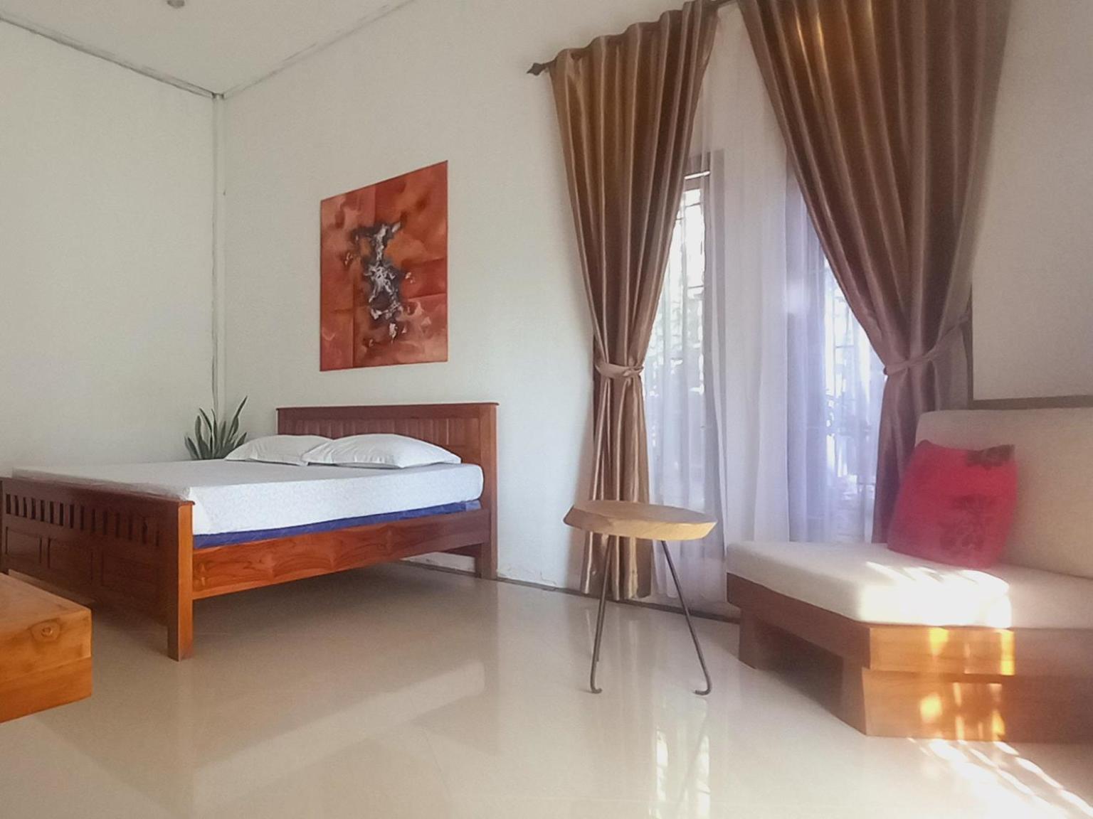 Inang Amang Homestay Labuan Bajo Eksteriør billede