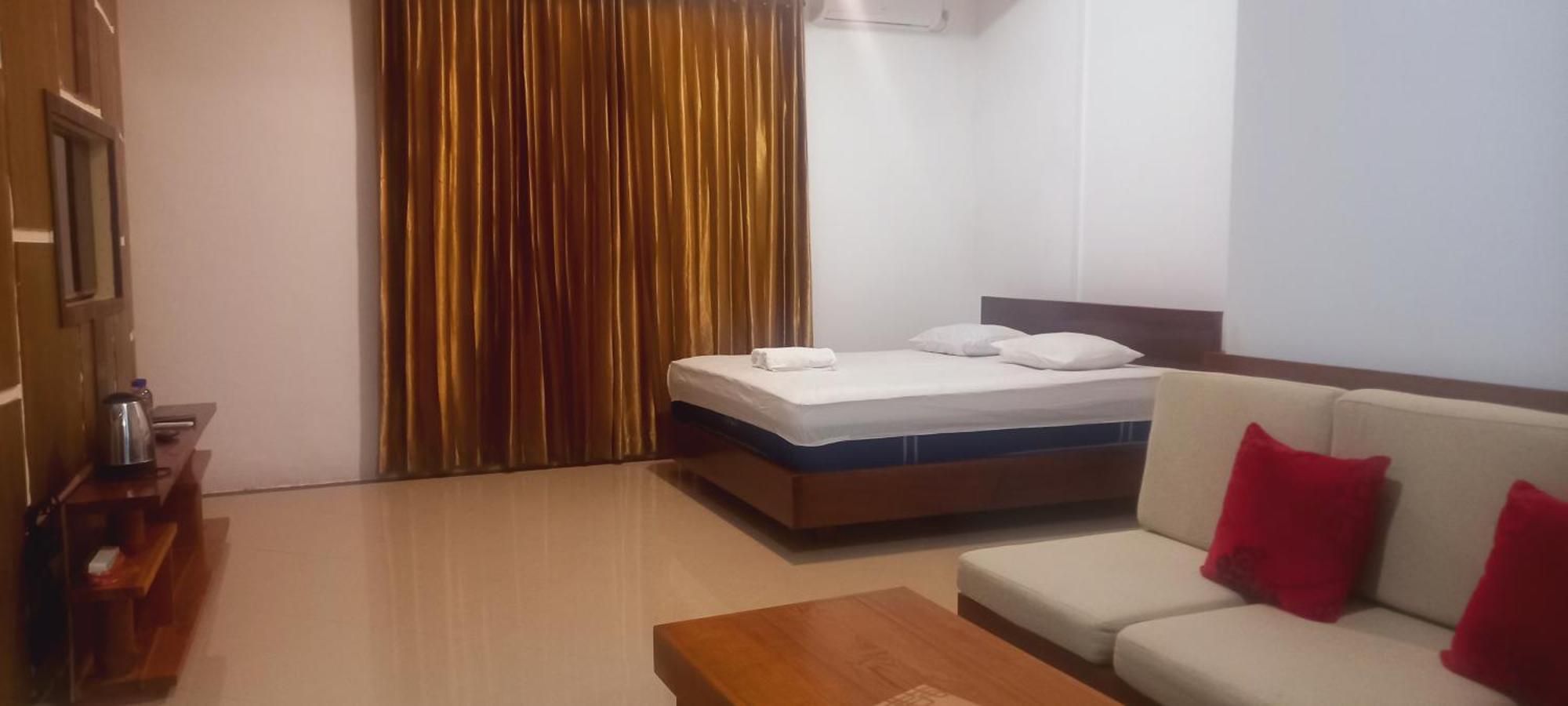 Inang Amang Homestay Labuan Bajo Eksteriør billede